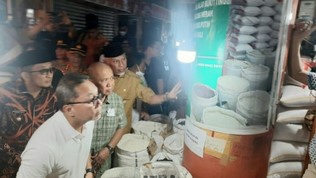 Mentri Perdagangan Blusukan di Pasar Raya Padang