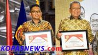 Wako Padang Septa Hendri terima AKMY Award 2022. Foto/Istimewa