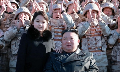 Kim Jong Un bersama anak-anak Korea Utara. Istimewa
