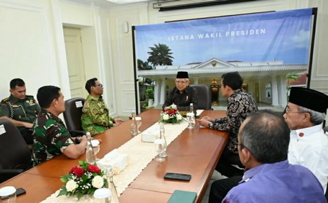 Wapres Ma'ruf Amin menegaskan agar Menkopolhukam dan Panglima TNI segera selesaikan polemik Al Zaytun dan pembebasan Pilot Susi Air. Foto Istimewa