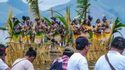Festival Danau Sentani 2023 menggunakan perahu menjadi salah satu kearifan lokal yang unik di Jayapura, Papua. Ist