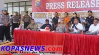 Press Release kasus penyeludupan sisik Trenggiling ke Kota Pekanbaru, Provinsi Riau berhasil digagalkan Aparat