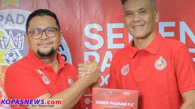 Manajemen Semen Padang FC tunjuk Hendri Susilo sebagai Pelatih Baru Kabau Sirah. Dok Semen Padang FC