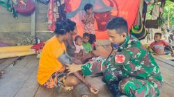 Warga Distrik Muara Tami, Jayapura, Papua mendapatkan layanan kesehatan plus bantuan Sembako Dari Satgas Yonif 122/T