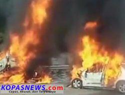 Kecelakaan Beruntun 12 Nyawa Melayang Dua Unit Kendaraan Terbakar